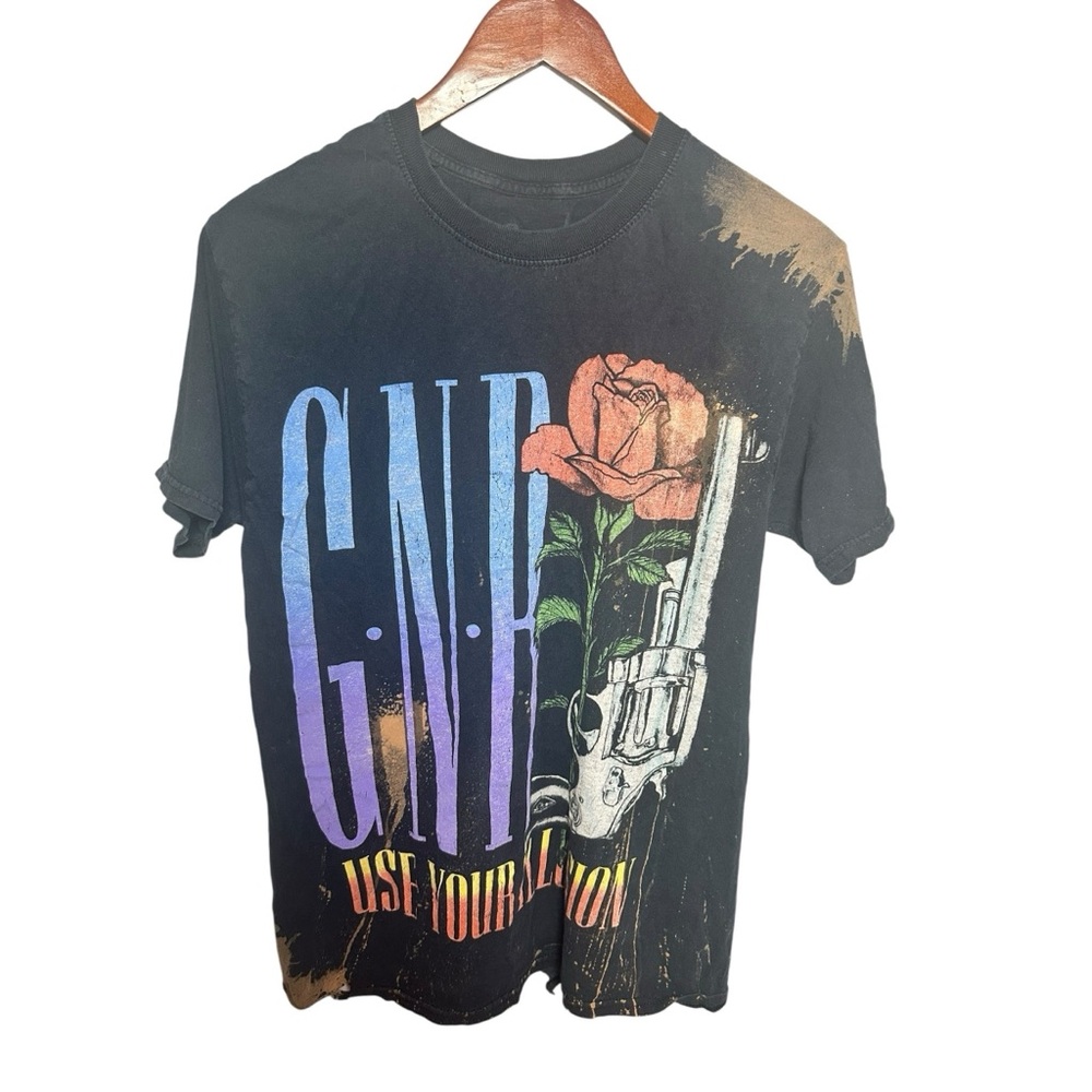 Guns N' Roses Tour Graphic T-Shirt Ripped Hem S